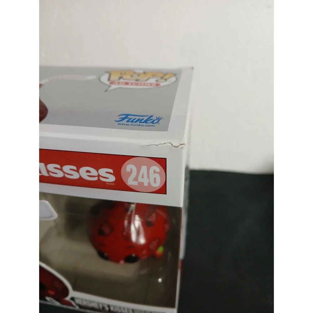 Funko Pop! Ad Icons: Hershey's Kisses Chocolate Dipped Strawberry #246